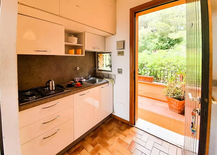 Capo D Arco Il Pino *